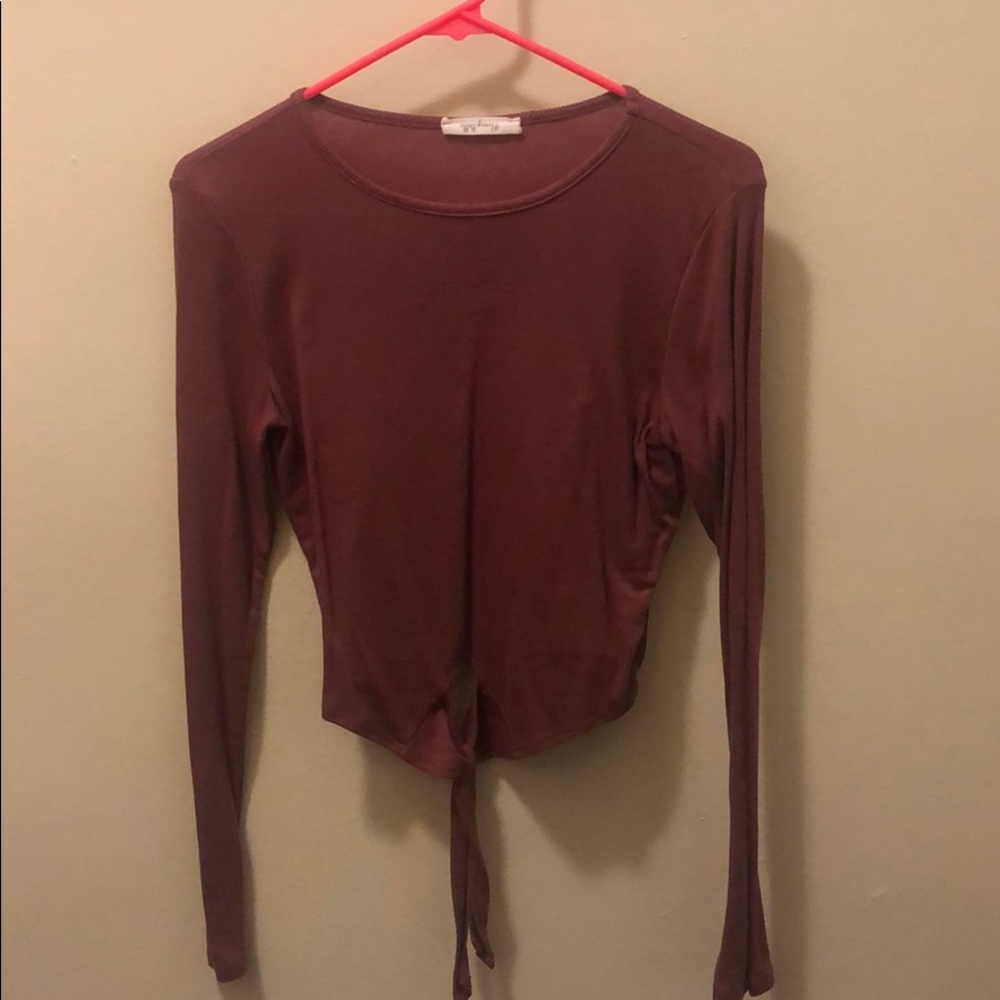 Cropped long sleeve top